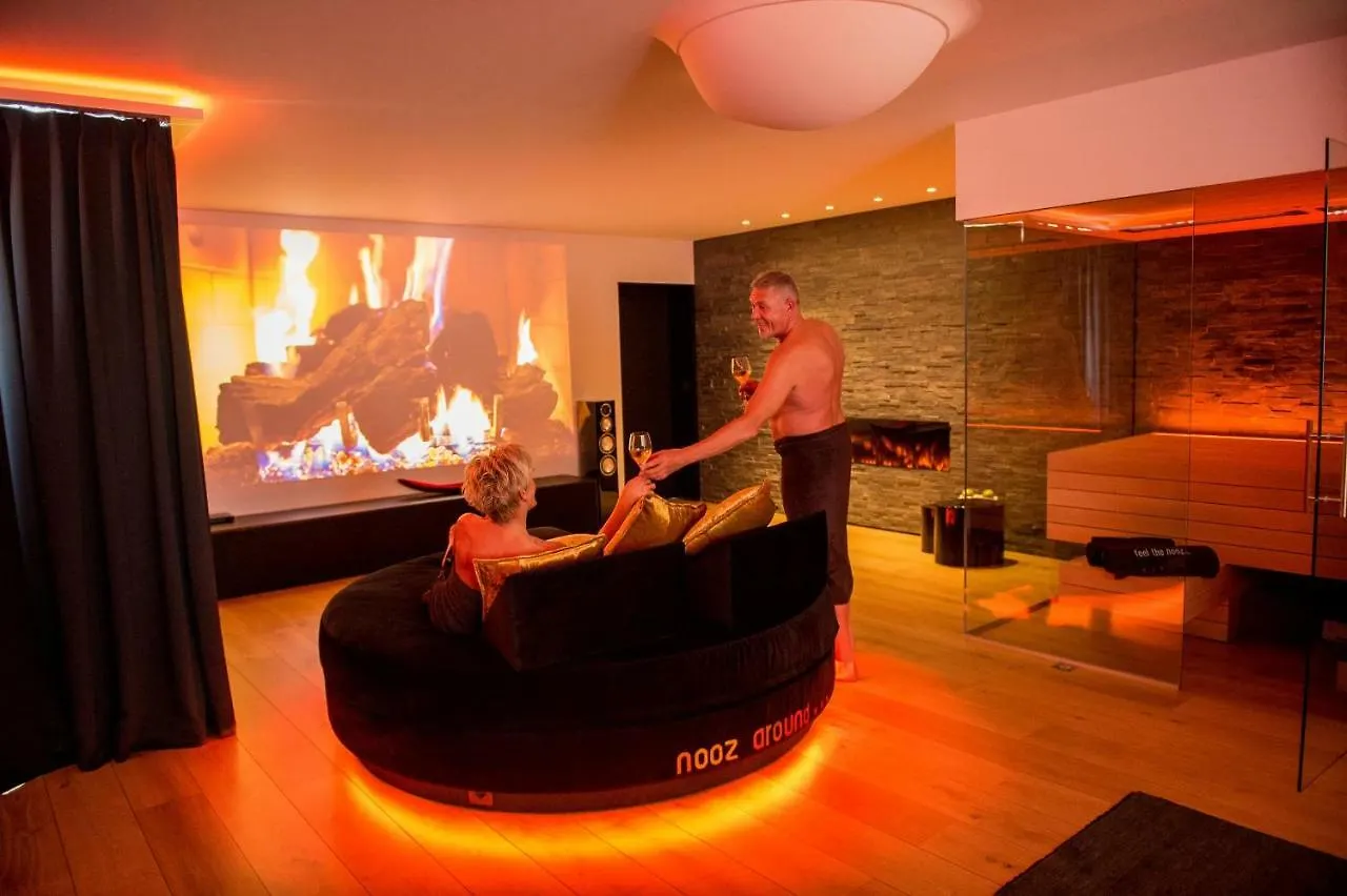 דירות אנטוורפן Exclusieve Prive Wellness Penthouse Skynooz